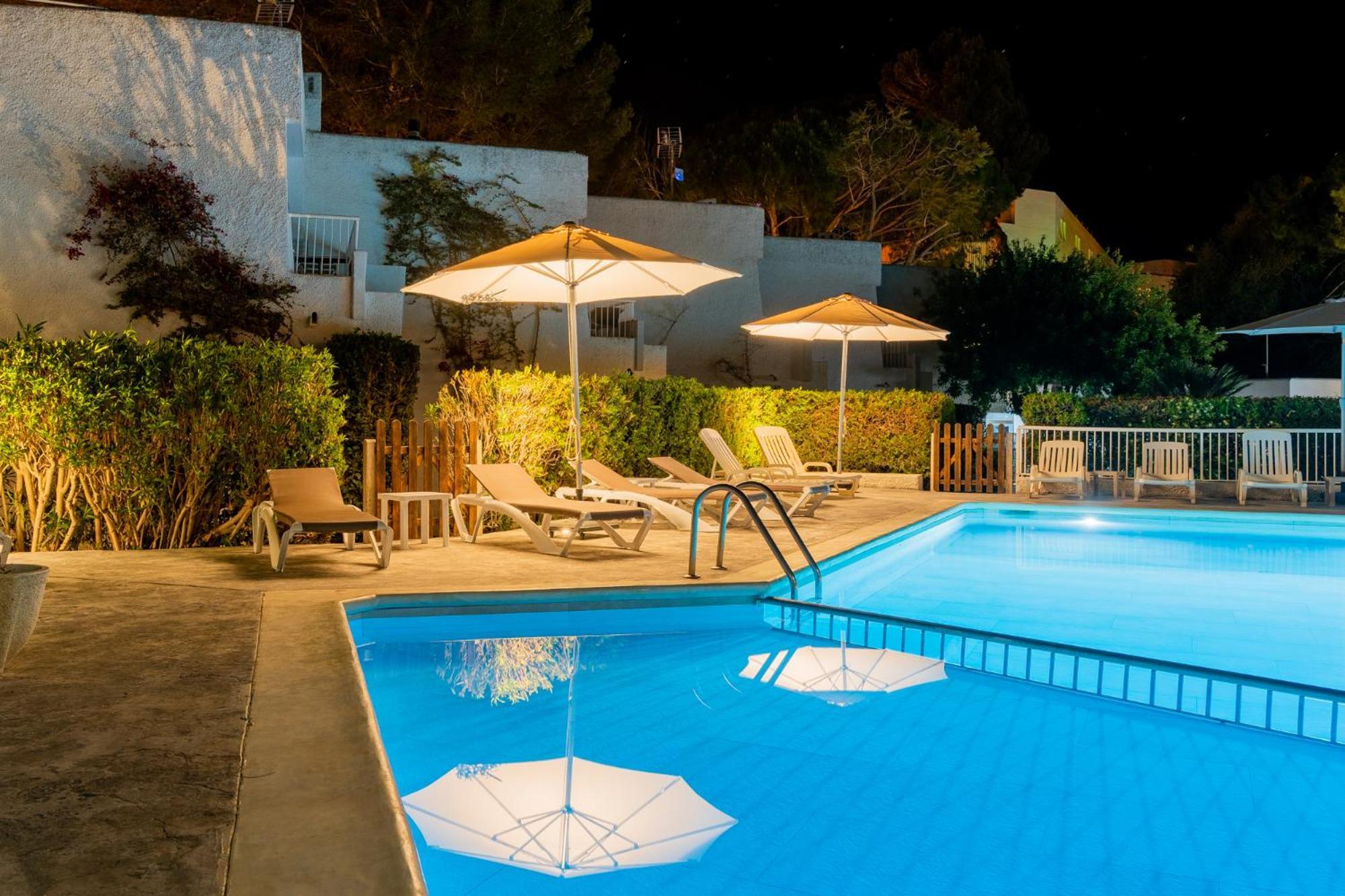 Atlas Apartments Ibiza Santa Eulària des Riu Extérieur photo